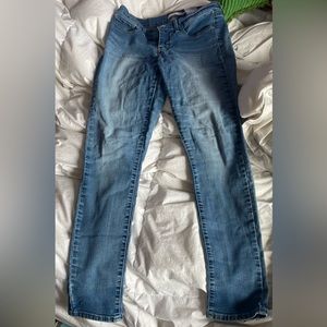 Levi’s skinny jeans size 29. Worn.